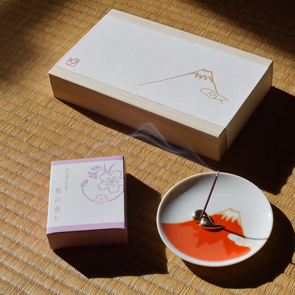 赤富士と祈り癒しお香セット(使用シーン)