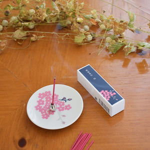 風姿香伝　桜(テーブル上での使用シーン)