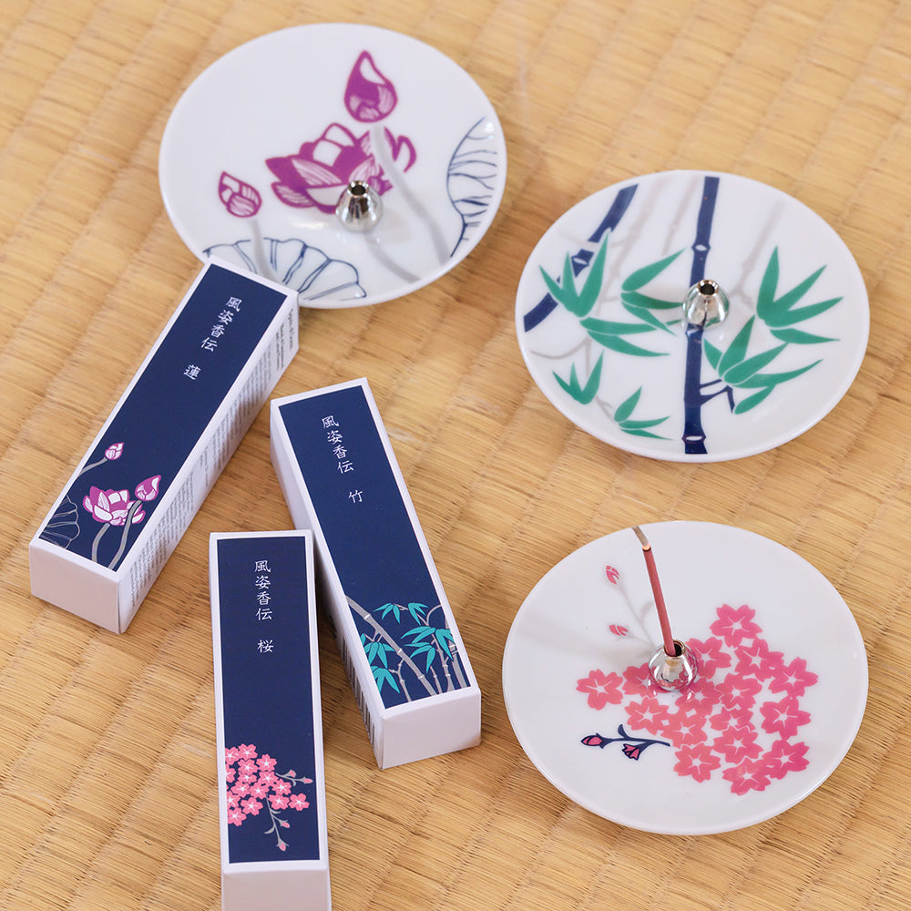 和室で焚かれる風姿香伝