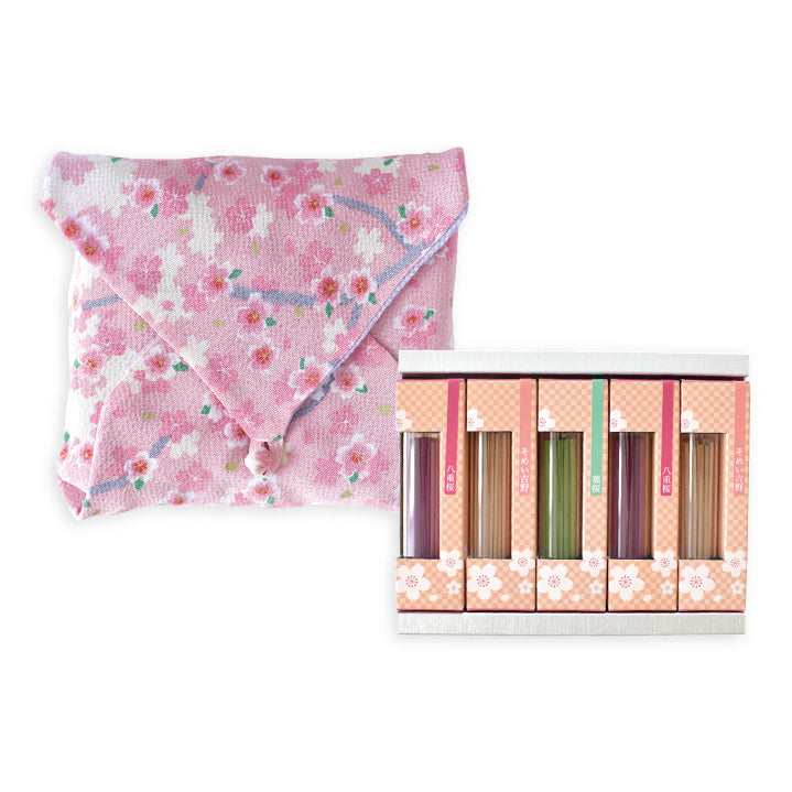 桜袱紗包み（正面）